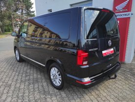 Volkswagen Multivan 2.0 TDi Generation 6 MT DPH