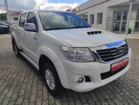 Toyota Hilux Double Cab 3.0D-4D AT 4WD