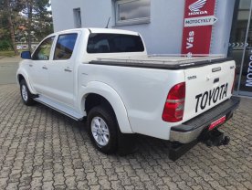 Toyota Hilux Double Cab 3.0D-4D AT 4WD