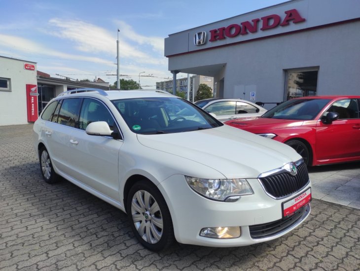 Škoda Superb 1.8 TSi Ambition NAVI Bi-Xenon