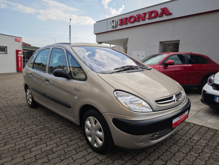 Citroën Xsara Picasso 1.6i Panorama Digiklima Tažné