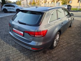 Audi A4 Avant 2.0TDi Quattro NAVI 6MT