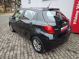 Toyota Yaris 1.0 VVTi Active Kamera Výhřev