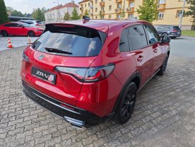 Honda ZR-V 2.0e:HEV 135kW Sport RED